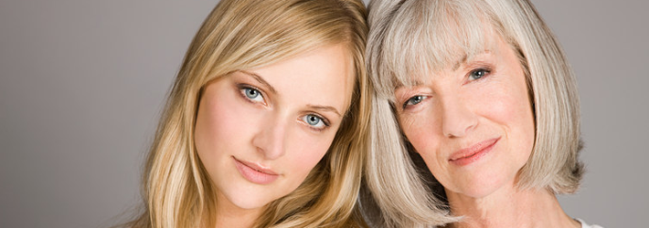 Pigmentst&ouml;rungen, Altersflecken, Krebsvorstufe: Mit Kryotherapie, IPL-Blitzlampe, Laser und Photodynamischer Therapie behandeln die Experten der Rosenpark Klinik sie wirkungsvoll.